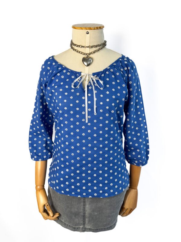 Blusa Azul Bordada (Contagie)