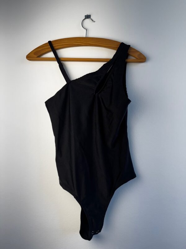 Body Preto Recortes (BYZ)