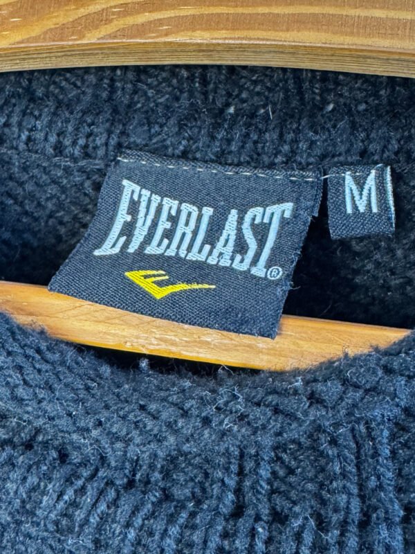 Suéter Everlast Bordado - Image 3
