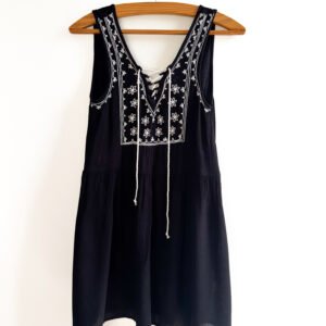 Vestido Bordado (Forever 21)