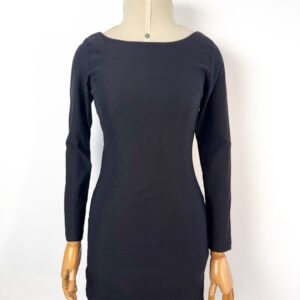 Vestido Preto Costas Transpassadas (Revanche)